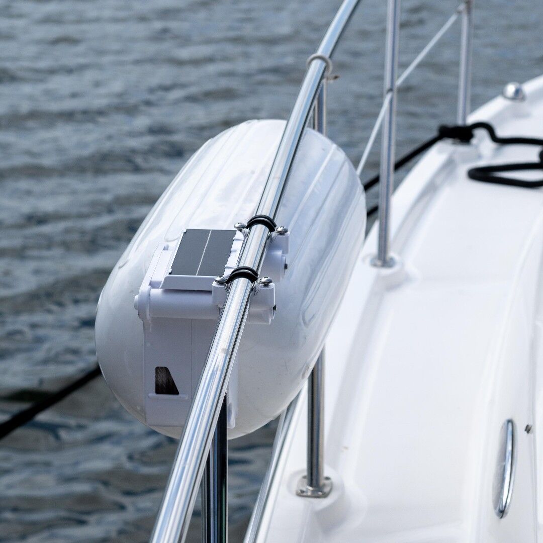 Automatic Fender - starboard side