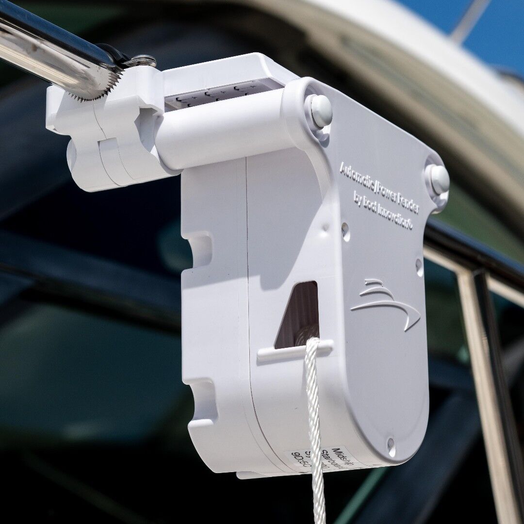 Automatic Fender - starboard side - Image 4